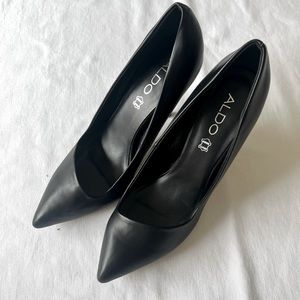 Contemporary Black Genuine Leather Aldo Stilettos Size 7